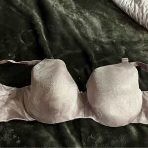 Elegant Lace Underwire Bra - 36DDD